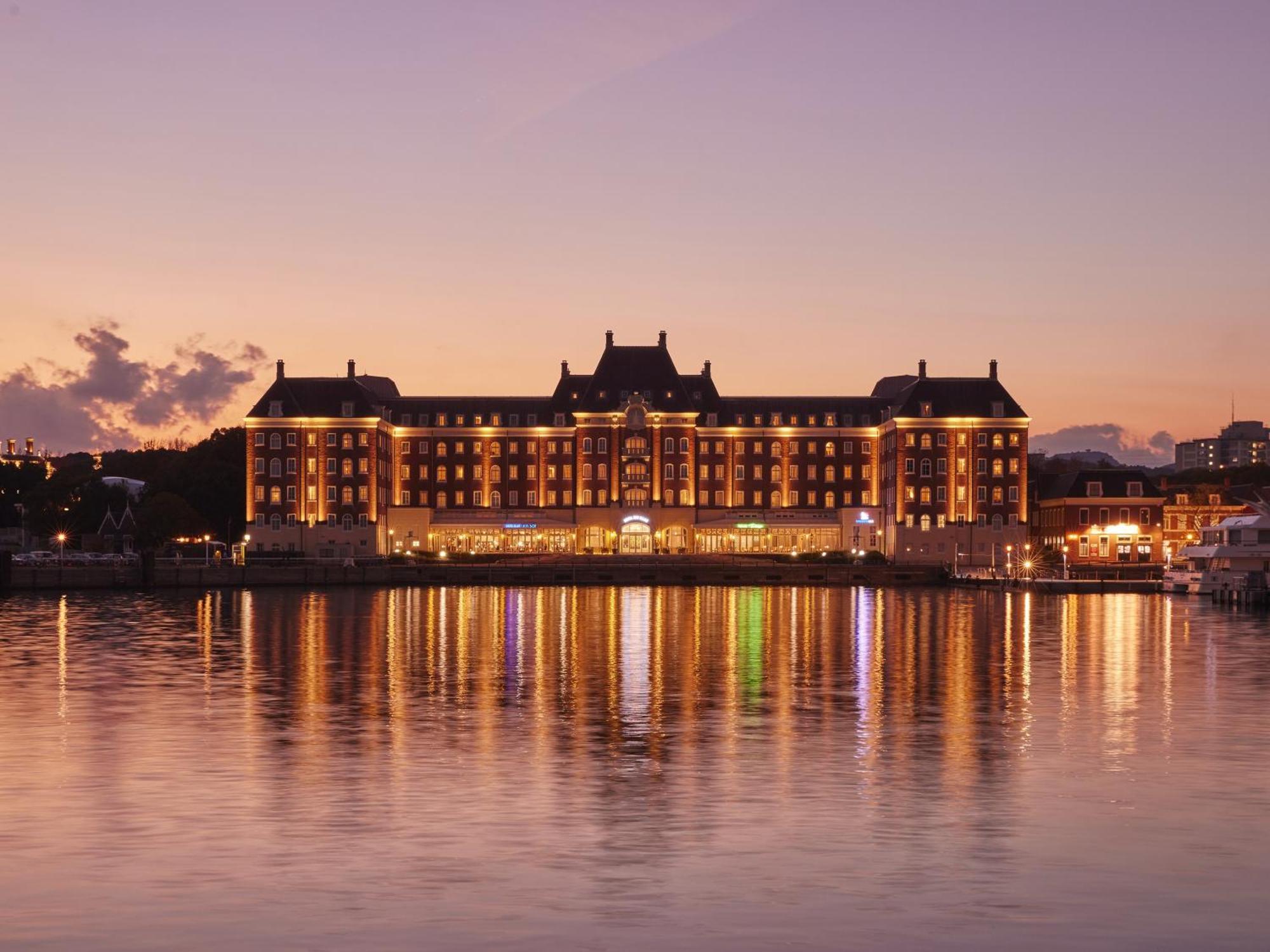 Hotel Den Haag Huis Ten Bosch Sasebo Luaran gambar The Hotel at the Port of Antwerp