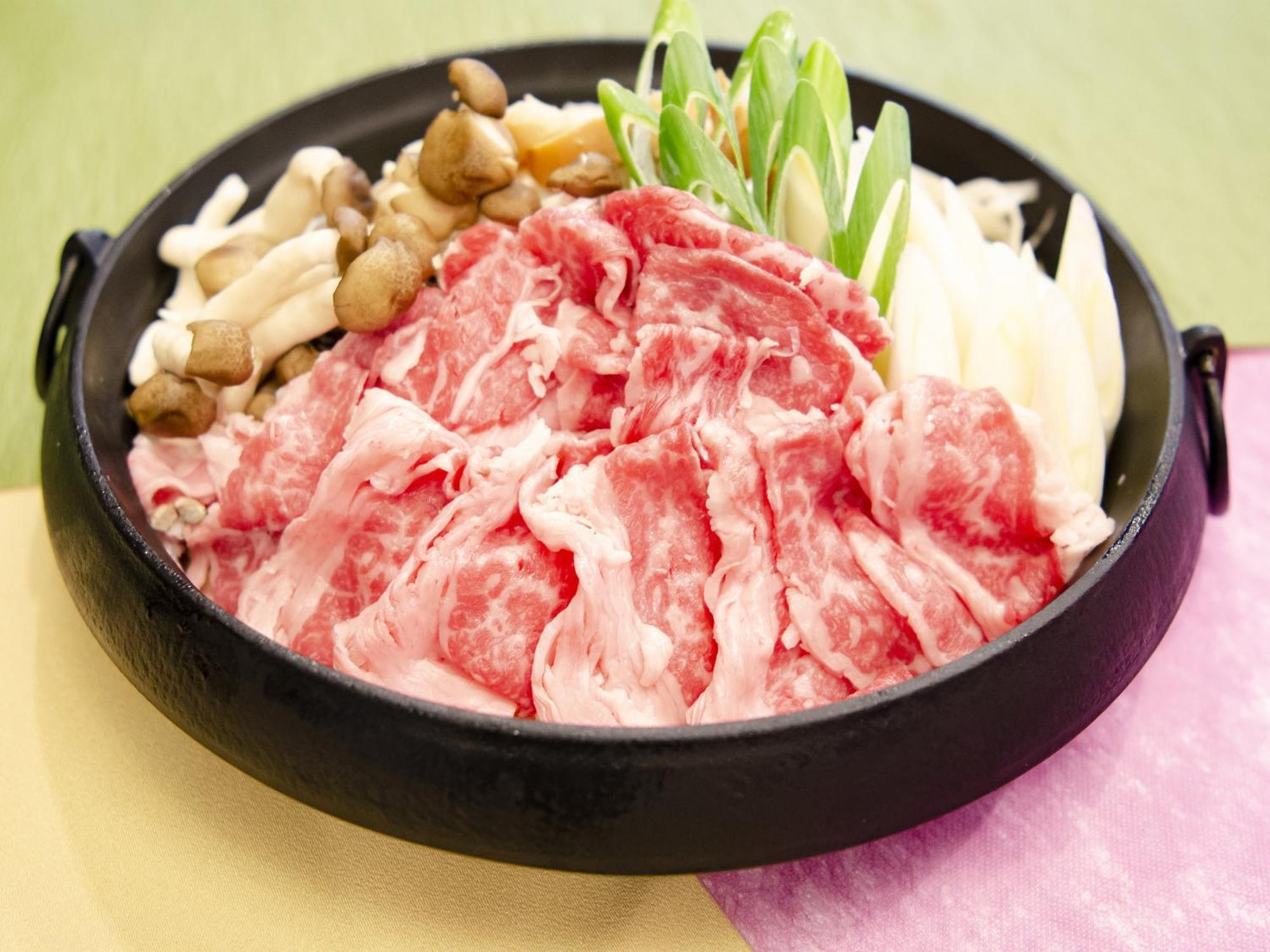 Hotel Den Haag Huis Ten Bosch Sasebo Luaran gambar A plate of raw beef