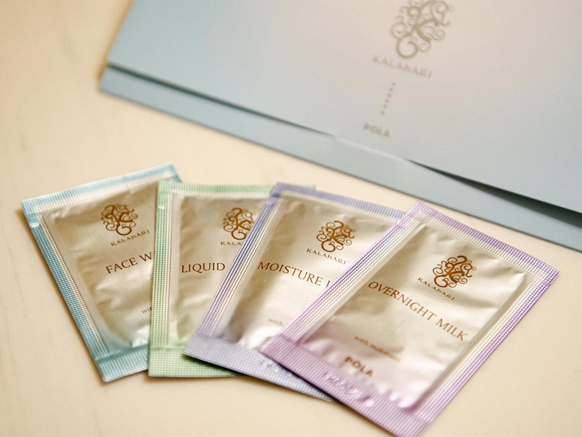 Hotel Den Haag Huis Ten Bosch Sasebo Luaran gambar A selection of the four flavours of the tea