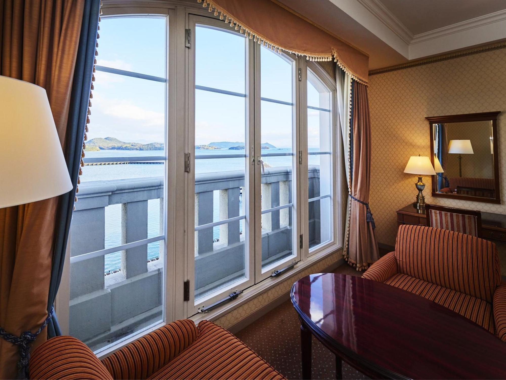 Hotel Den Haag Huis Ten Bosch Sasebo Luaran gambar A suite at the hotel